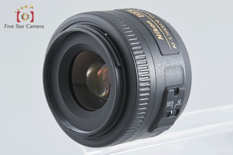 Nikon AF-S DX NIKKOR 35mm f/1.8 G w/ Box