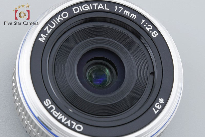 Olympus M.ZUIKO DIGITAL 17mm f/2.8 Silver