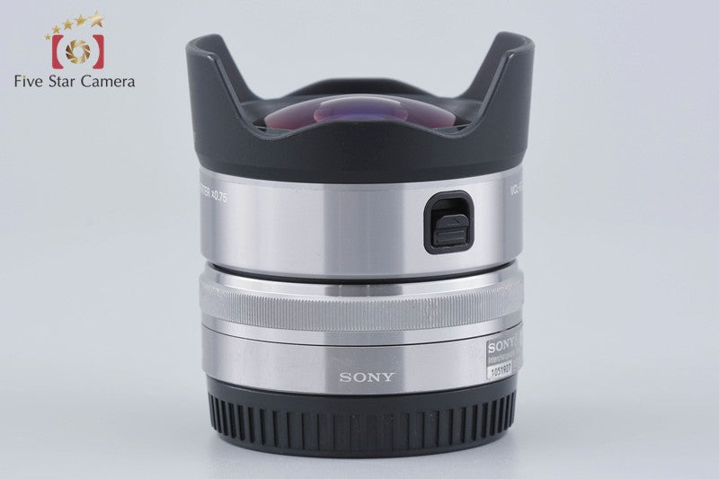 SONY E 16mm f/2.8 SEL16F28 + VCL-ECU1 Ultra Wide Converter 0.75x