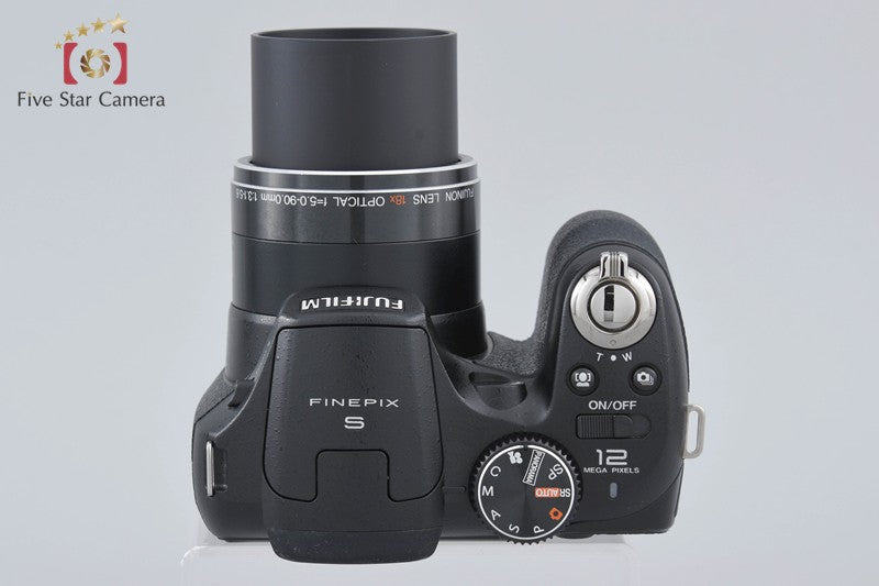 Fujifilm FinePix S2500 HD 12.2 MP Digital Camera from Japan