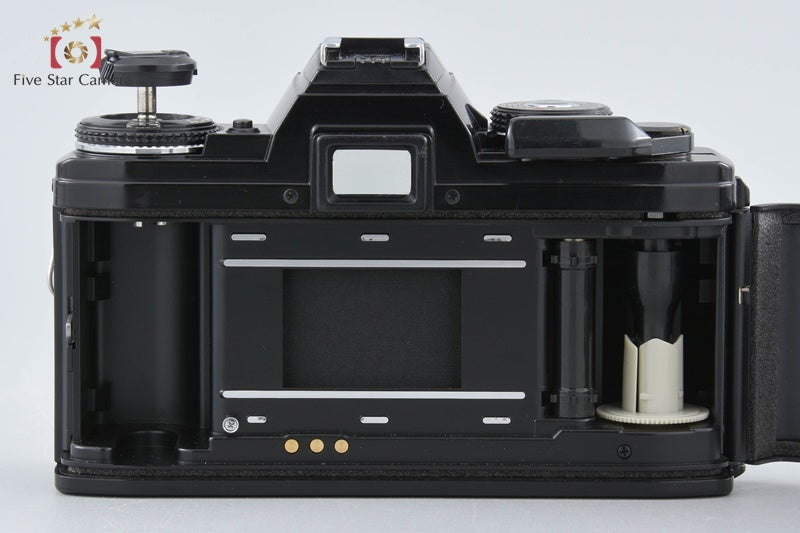 Minolta New X-700 35mm SLR Film Camera Body