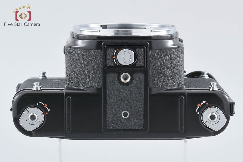 PENTAX 6x7 M-Up Early Model + TTL Later Model Prism Viewfinder