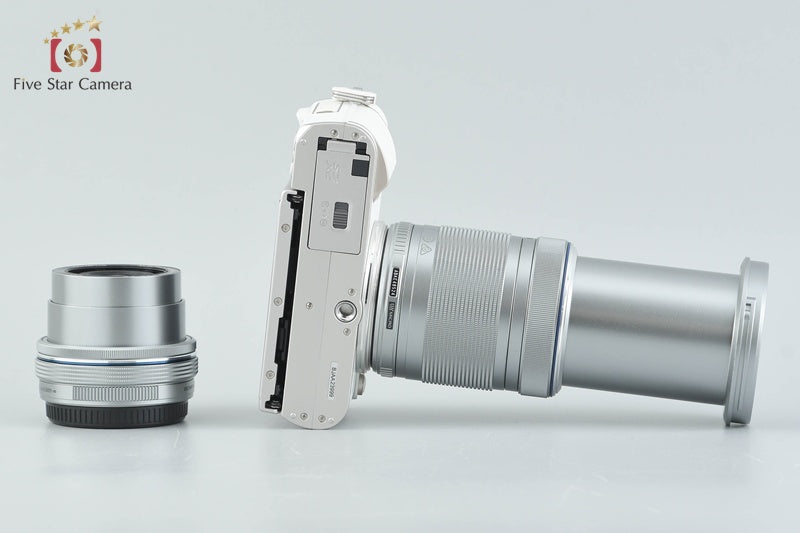 "Shutter count 1,379" Olympus PEN E-PL10 White 16.1 MP EZ 14-42 40-150 Lenses
