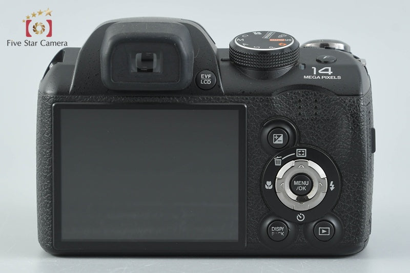 Fujifilm FinePix S3200 14.0 MP Digital Camera from Japan