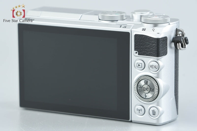 "Shutter count 3,853" Nikon 1 J5 Silver 20.8 MP Digital Camera 10-30 VR Lens