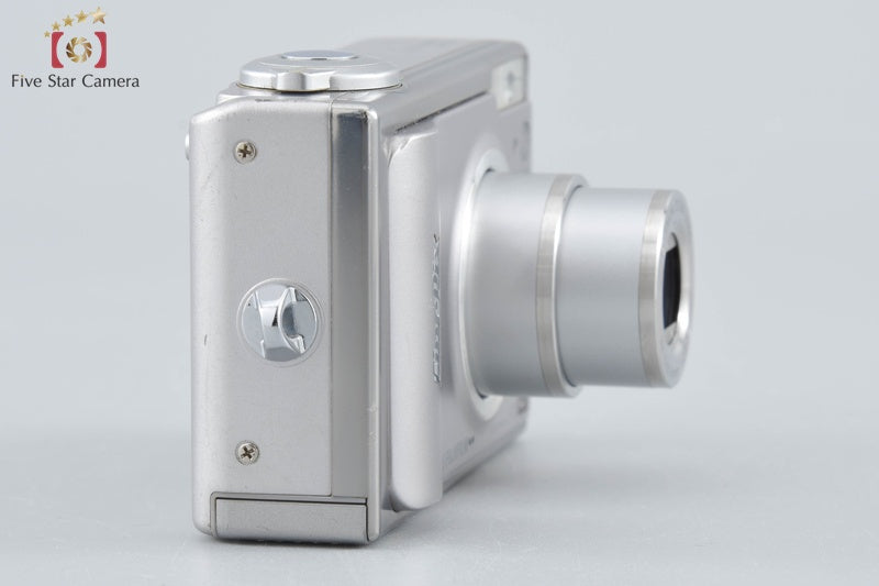 Fujifilm FinePix F11 6.3 MP Digital Camera