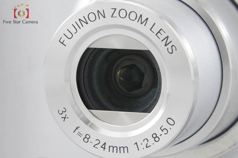 Fujifilm FinePix F11 6.3 MP Digital Camera