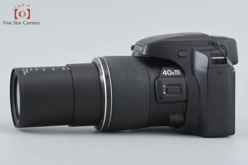 Fujifilm FinePix S8200 Black 16.2 MP Digital Camera