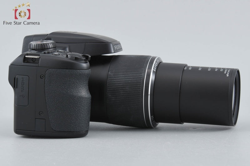 Fujifilm FinePix S8200 Black 16.2 MP Digital Camera