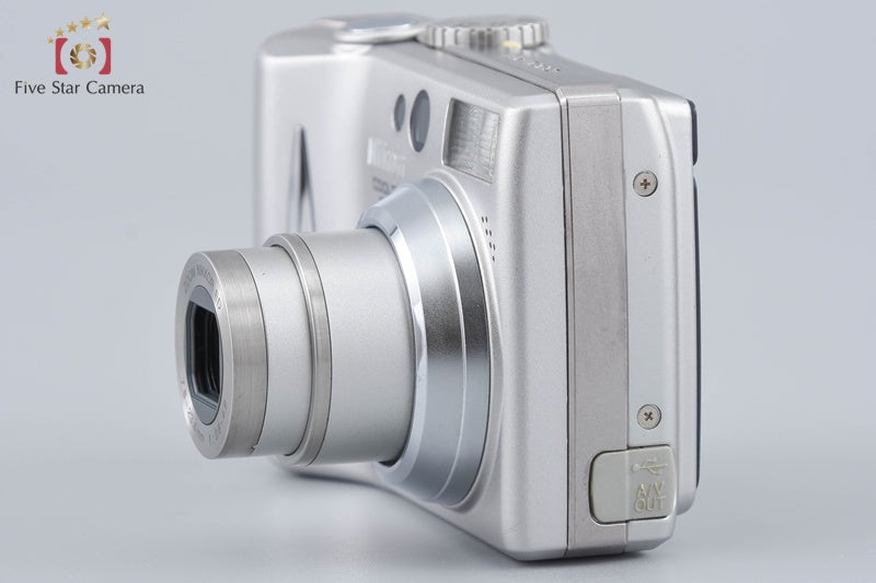 Nikon COOLPIX 7900 Silver 7.1 MP Digital Camera
