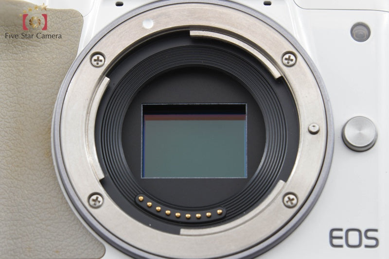 Canon EOS Kiss M / M50 White 24.0 MP 15-45 22 Lenses w/ Box