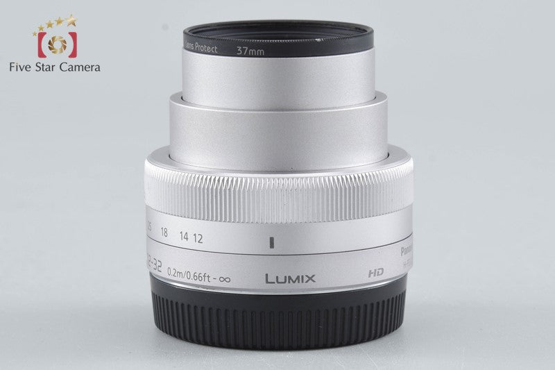 Panasonic LUMIX G VARIO 12-32mm f/3.5-5.6 ASPH. MEGA O.I.S. H-FS12032 Silver
