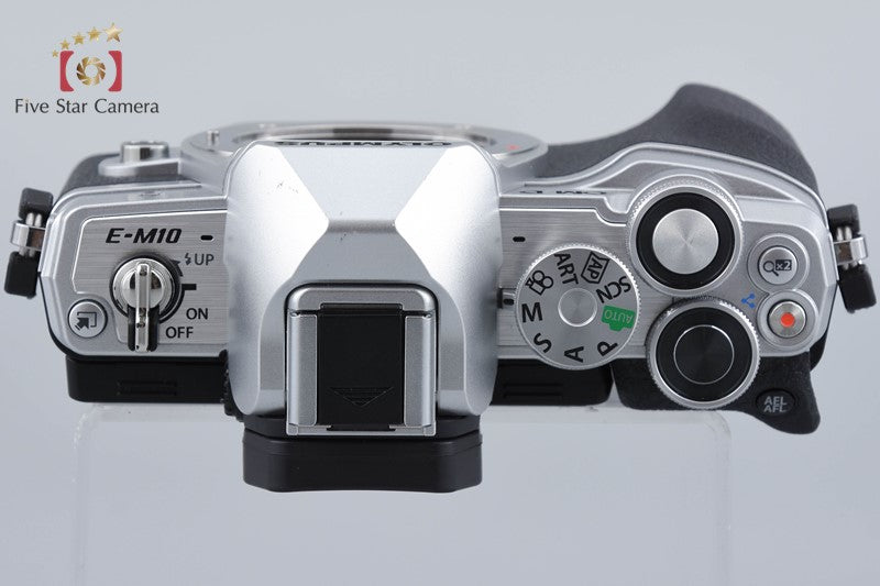 "Count 2,962" Olympus OM-D E-M10 Mark IV Silver 20.3MP Digital Mirrorless Camera