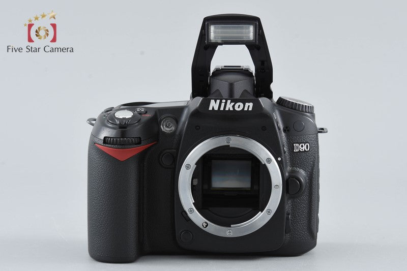 Nikon D90 12.3 MP Digital SLR Camera AF-S DX 18-105 G VR Lens