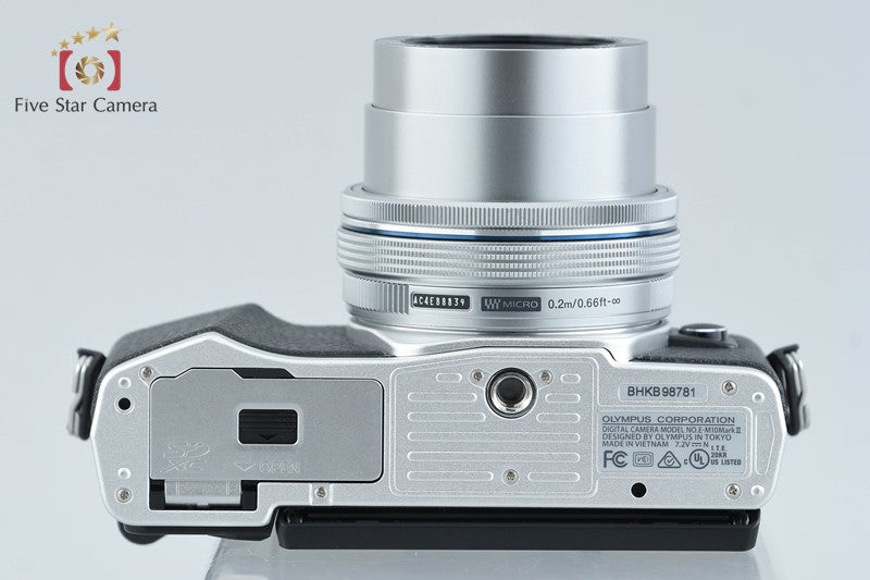 "Count 588" Olympus OM-D E-M10 Mark II Silver 16.1 MP 14-42 EZ Lens