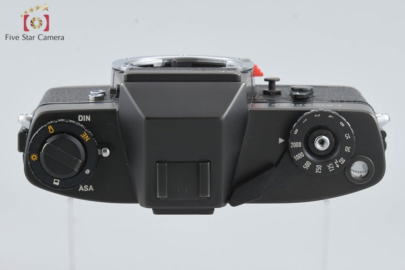 Leica Leicaflex SL Black 35mm SLR Film Camera