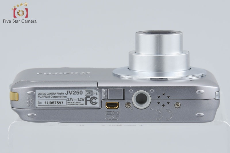 Fujifilm FINEPIX JV250 Silver 16.0 MP Digital Camera w/ Box