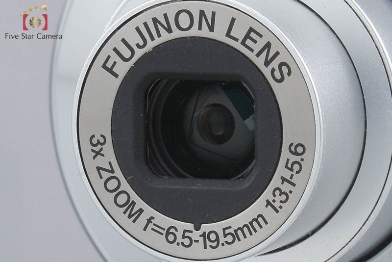 Fujifilm FINEPIX JV250 Silver 16.0 MP Digital Camera w/ Box