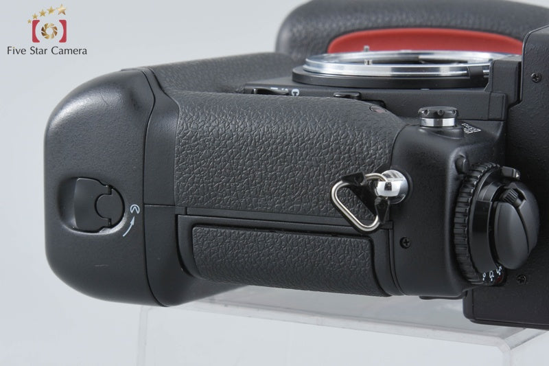 Nikon F5 35mm SLR Film Camera Body