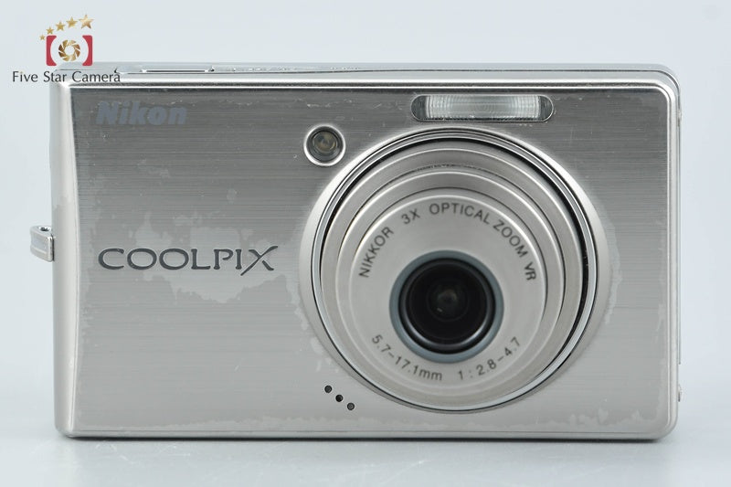 Nikon COOLPIX S510 Silver 8.1 MP Digital Camera w/ Box