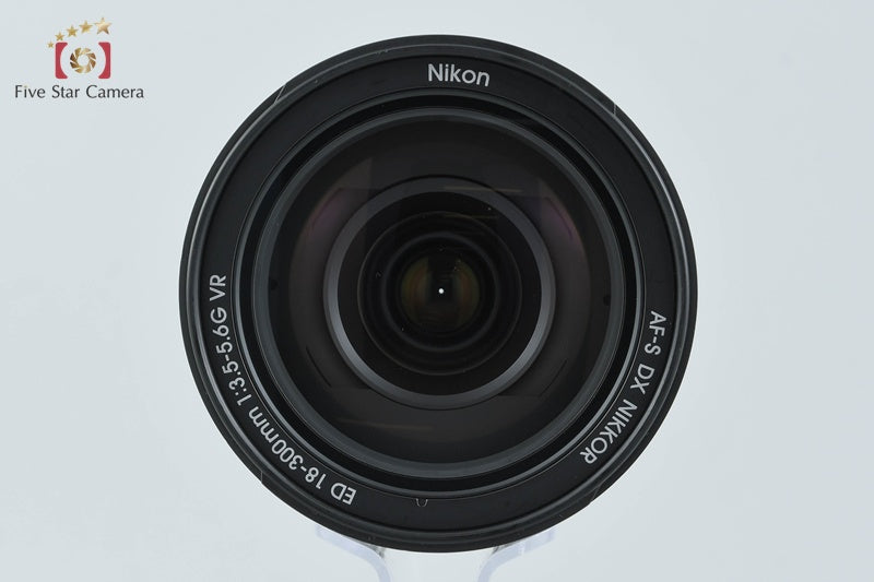 Nikon AF-S DX NIKKOR 18-300mm f/3.5-5.6 G ED VR