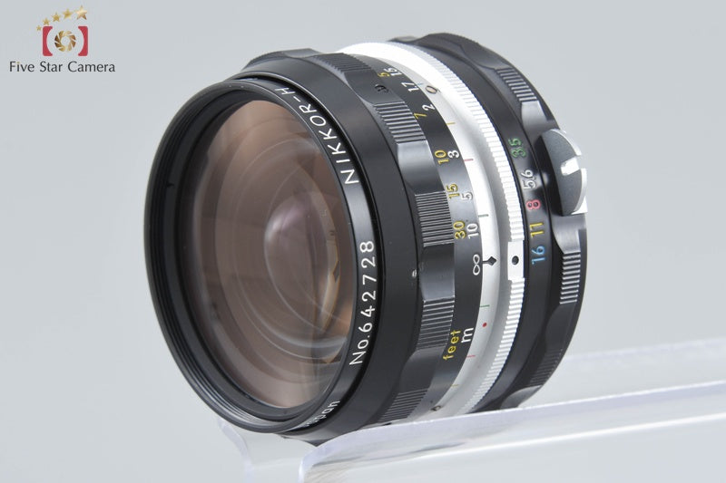 Nikon NIKKOR-H Auto 28mm f/3.5 Non Ai Lens