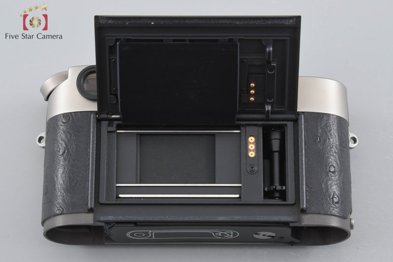 Leica M6 Titanium 35mm Rangefinder Film Camera Body
