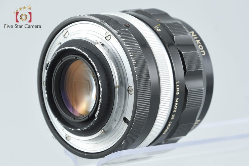 Nikon NIKKOR-O Auto 35mm f/2 Non Ai Lens