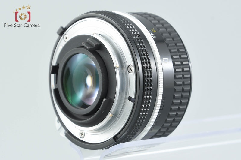 Nikon Ai NIKKOR 50mm f/1.8 "D"