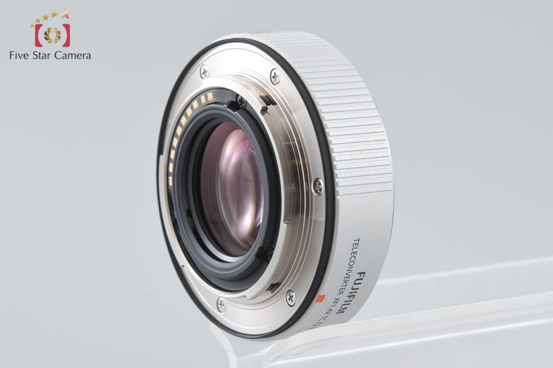 Fujifilm XF 200mm f/2 R LM OIS WR
