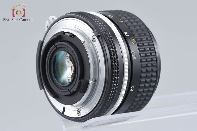 Nikon Ai NIKKOR 28mm f/2.8