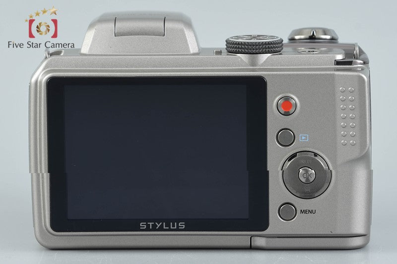 Olympus Stylus SP-820UZ Silver 14.0 MP Digital Camera