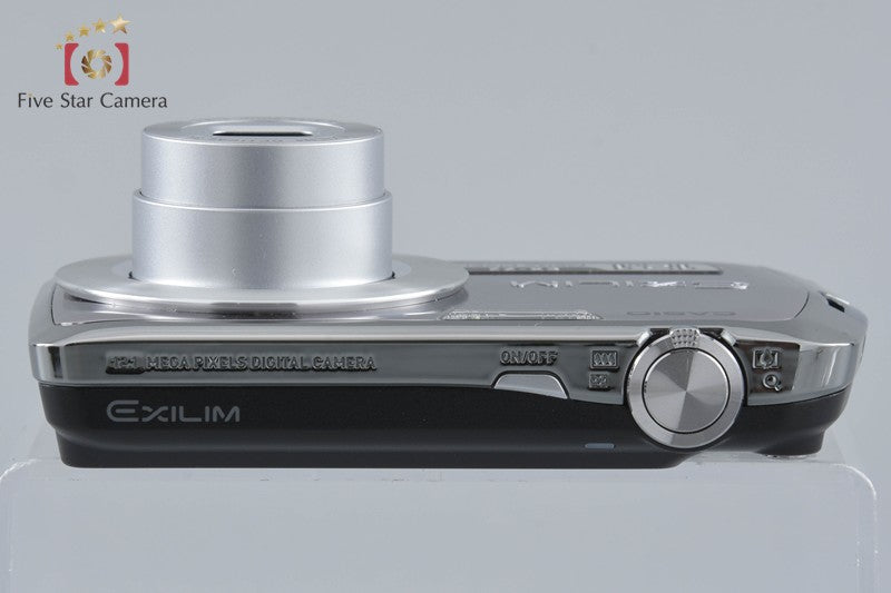Casio EXILIM EX-Z2 Silver 12.1 MP Digital Camera w/ Box