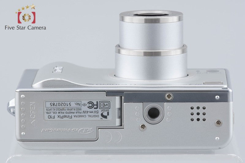 Fujifilm FinePix F10 6.3 MP Digital Camera w/ Box