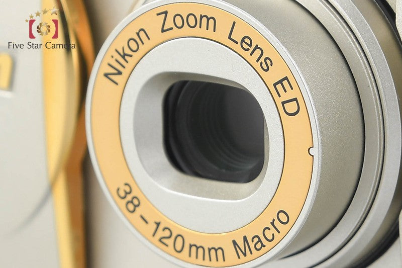Nikon Lite Touch Zoom 120 ED AF 35mm Point & Shoot Film Camera