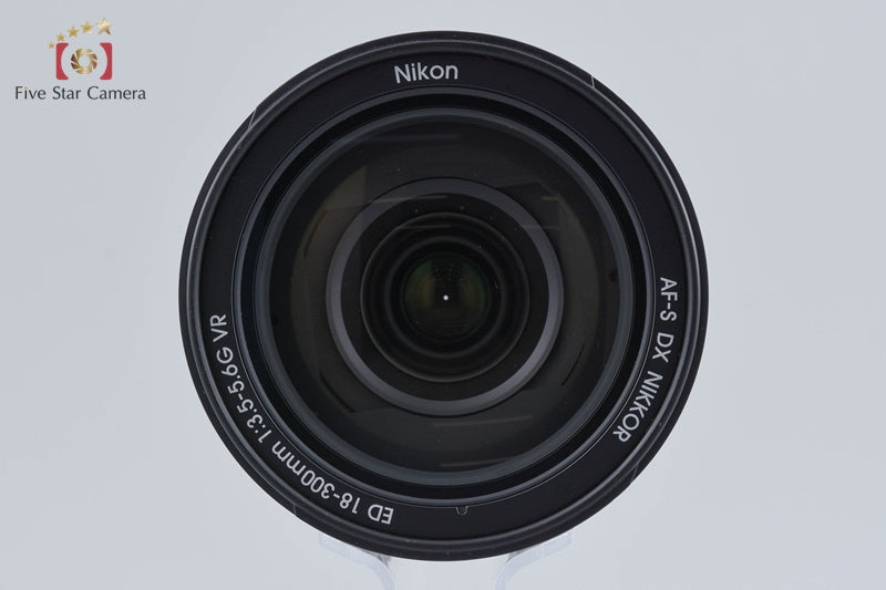 Nikon AF-S DX NIKKOR 18-300mm f/3.5-5.6 G ED VR