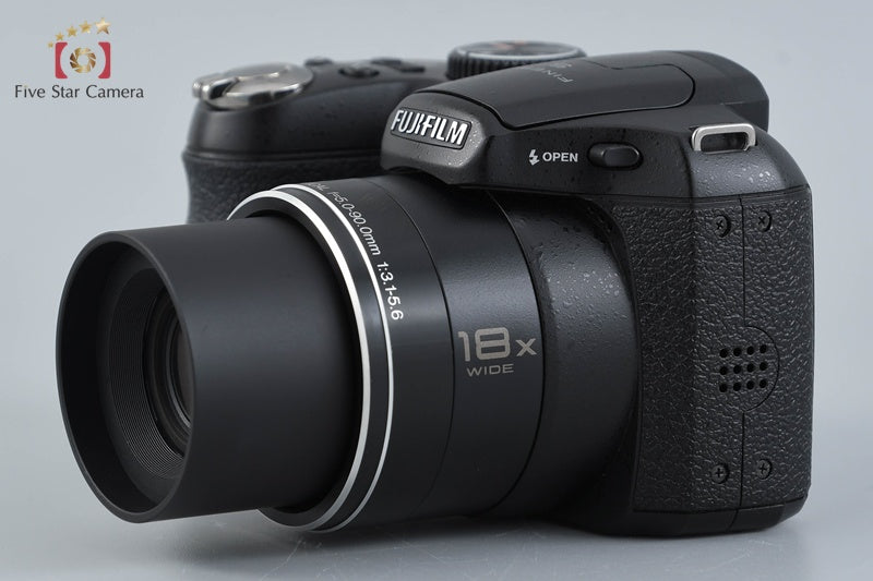 Fujifilm FinePix S2500 HD 12.2 MP Digital Camera from Japan