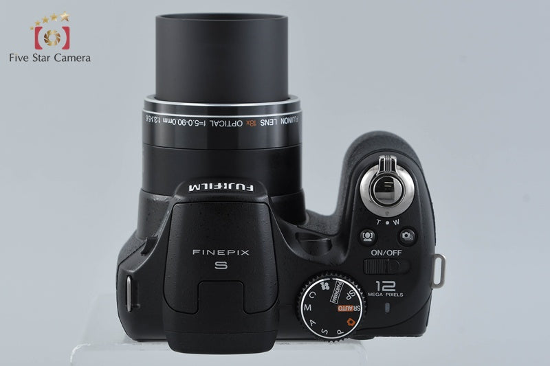 Fujifilm FinePix S2500 HD 12.2 MP Digital Camera from Japan