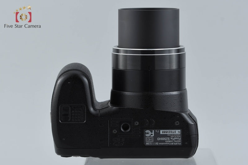 Fujifilm FinePix S2500 HD 12.2 MP Digital Camera from Japan