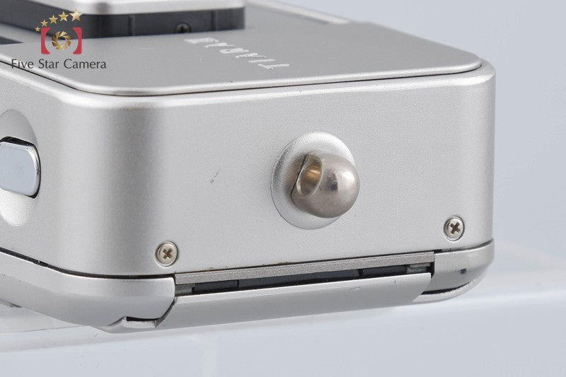 Fujifilm TIARA II 35mm Point & Shoot Film Camera