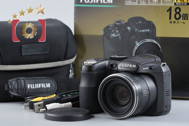 Fujifilm FinePix S2500 HD 12.2 MP Digital Camera w/ Box