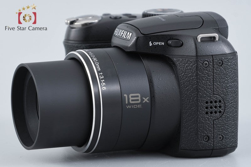 Fujifilm FinePix S2500 HD 12.2 MP Digital Camera w/ Box