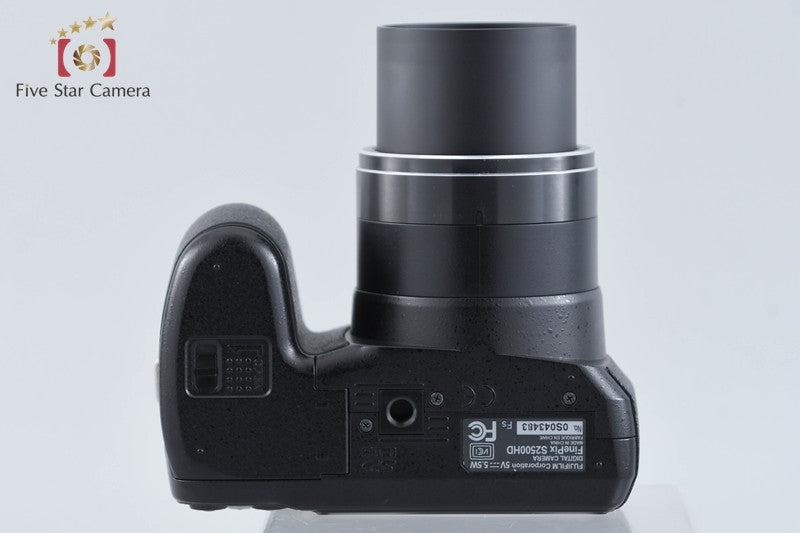 Fujifilm FinePix S2500 HD 12.2 MP Digital Camera w/ Box