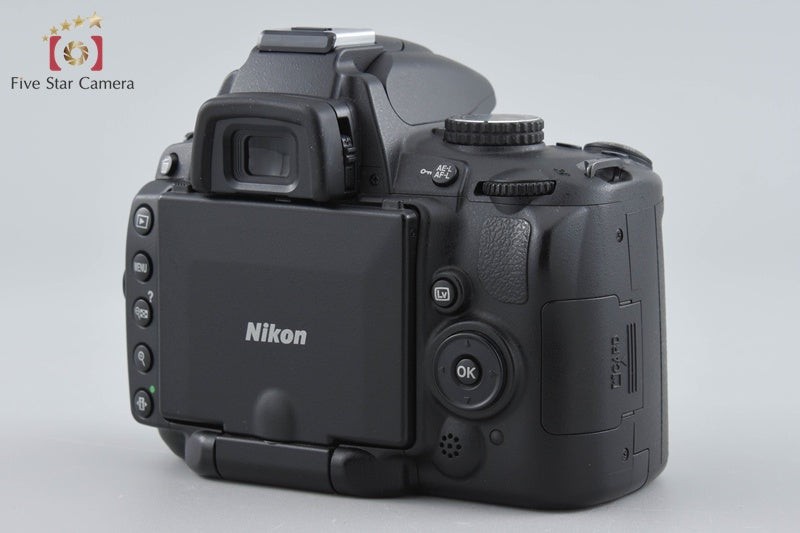 Nikon D5000 12.3 MP DSLR Camera 18-55 VR Lens