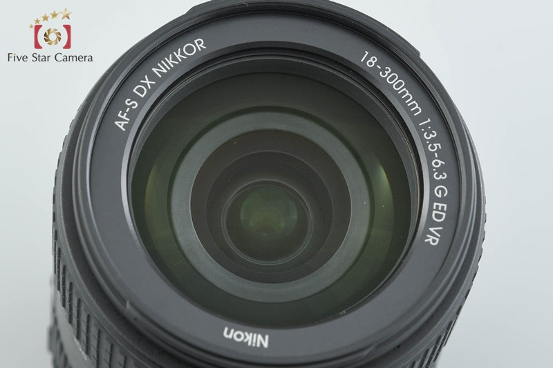 Nikon AF-S DX NIKKOR 18-300mm f/3.5-6.3 G ED VR w/ Box