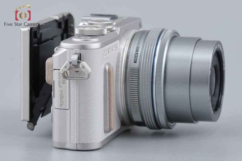 Shutter count 766 Olympus PEN E-PL8 White 16.1 MP 14-42 EZ Lens