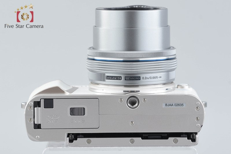 Olympus PEN E-PL10 White 16.1 MP Digital Camera EZ 14-42 Lens