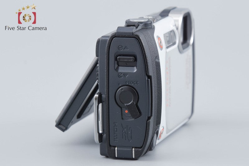Olympus STYLUS TG-860 Tough White 16.0 MP Digital Camera