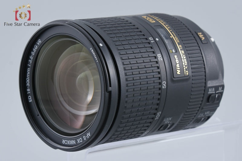 Nikon AF-S DX NIKKOR 18-300mm f/3.5-5.6 G ED VR