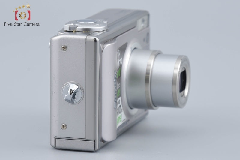 Fujifilm FinePix F11 6.3 MP Digital Camera